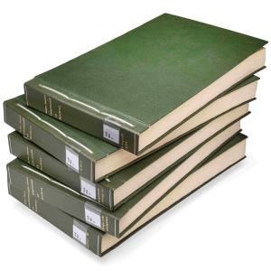 Orðstæðulykill að Hreiðrinu. Fimm bindi hvert ofan á öðru.